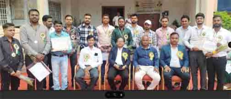 स्वतंत्रता दिवस पर क्षेत्रीय प्रशासनिक भवन में मुख्य अभियंता एच. के. मेश्राम ने किया ध्वजारोहण