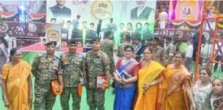 महाराष्ट्र मंडल की बहनों ने ‘स्‍नेह की डोर’ बांधी जवानों को