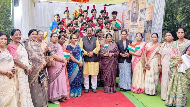 दुर्ग में क्रांतिकारी सुखदेव राज की प्रतिमा का भव्य अनावरण