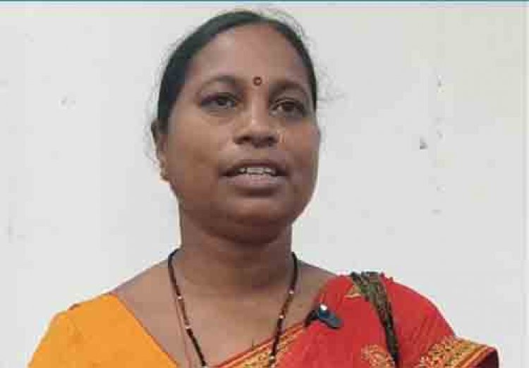 बिहान से जुड़ीं गायत्री, हुनर को बनाया रोजगार का जरिया; अब हर माह 9 हजार रुपए तक की कमाई