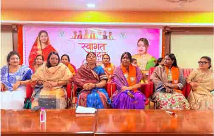 भाजपा महिला मोर्चा की राष्ट्रीय अध्यक्ष रूपकुमारी चौधरी का छत्तीसगढ़ आगमन पर भव्य स्वागत