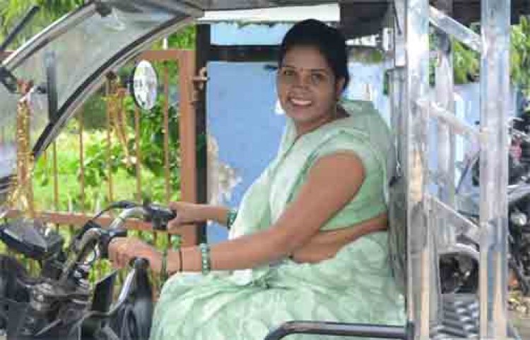 मुश्किलों से निकलीं अनिता, दीदी ई-रिक्शा ने दी आत्मनिर्भरता की राह