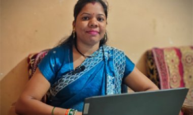 वनांचल में बैंकिंग की नई मिसाल: नलकसा की करिश्मा बनीं 8 गांवों की 'बैंक सखी', हर महीने 20 हजार तक की आमदनी