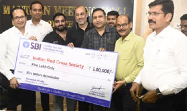 राइस मिल एसोसिएशन ने रेडक्रॉस सोसायटी को दिए 5 लाख रुपए