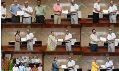 मुख्य सचिव ने ई-ऑफिस एवं समयबद्ध उपस्थिति में उत्कृष्ट प्रदर्शन करने वालों को किया सम्मानित