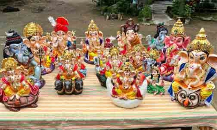 आस्था के साथ पर्यावरण संरक्षण का संदेश दे रही बंदियों की गणेश प्रतिमाएं