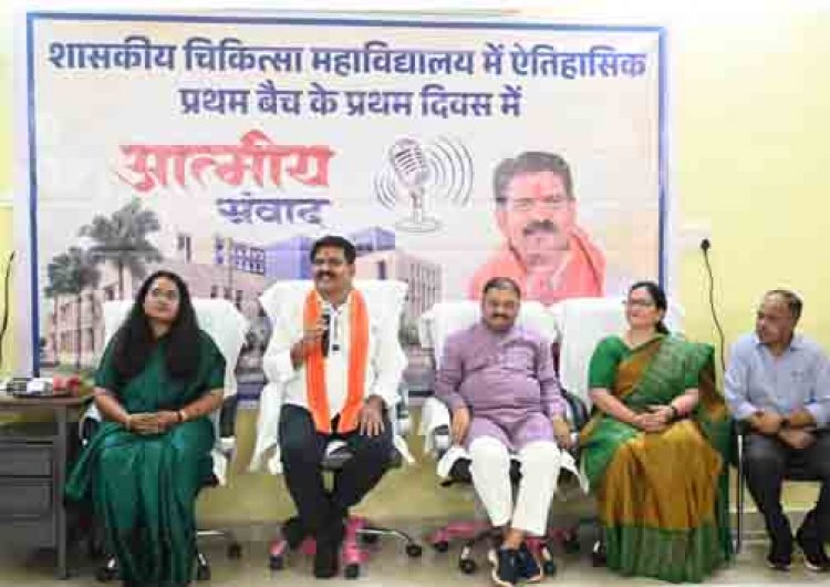 डॉक्टर बनना मंजिल नहीं, समाज की सेवा करना असली लक्ष्य - उप मुख्यमंत्री विजय शर्मा
