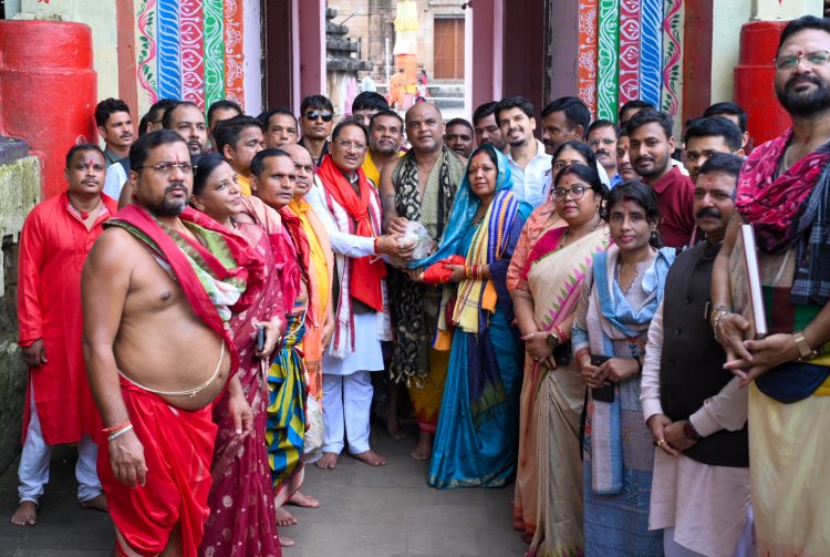 भगवान लिंगराज के दर्शन कर मुख्यमंत्री साय ने की प्रदेश की सुख-समृद्धि और खुशहाली की कामना