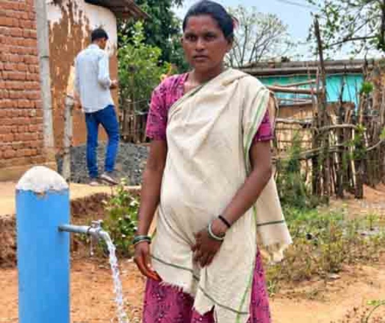 जिस पानी के लिए मीलों चलती थीं महिलाएं, अब साय सरकार में वही जल पहुंच रहा घर की चौखट तक