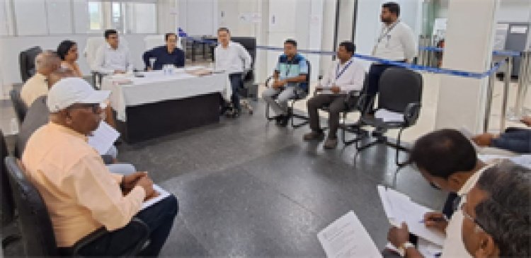 बिलासा देवी केवट एयरपोर्ट पर एरोड्रम कमिटी एवं पर्यावरण प्रबंधन समिति की बैठक आयोजित