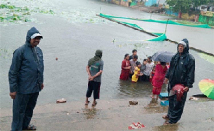ऐप के माध्यम से स्लॉट बुक कर श्रद्धालुओं ने किया गणेश प्रतिमाओं का विसर्जन