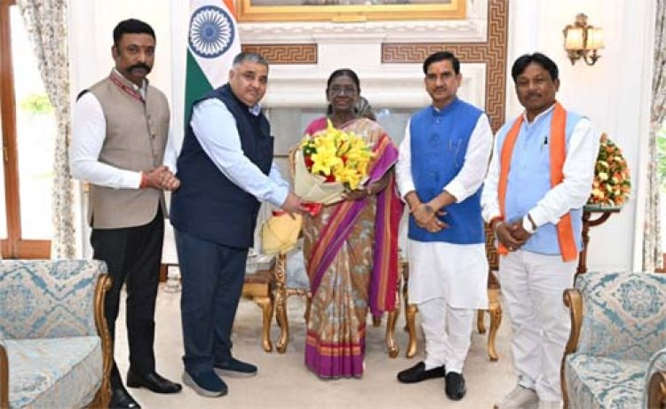 मुख्यमंत्री  विष्णु देव साय के निमंत्रण पर राष्ट्रपति ने स्वीकार किया बस्तर दशहरा के मुरिया दरबार में शामिल होने का आमंत्रण
