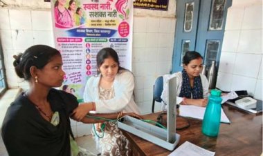 ओरछा के 'सेवा संकल्प शिविर' में उमड़े ग्रामीण