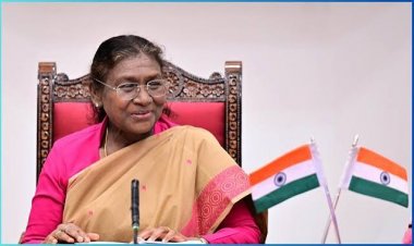एशियन गेम्स में भारतीय खिलाड़ियों का जलवा, राष्ट्रपति मुर्मू ने कुमकुम, प्रणवी और नीरज को दी बधाई