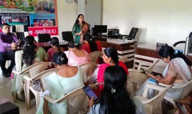 पोषण क्रांति की ओर धमतरी: अब स्वागत में गुलदस्ता नहीं, भेंट में मिलेगा मुनगा पौधा