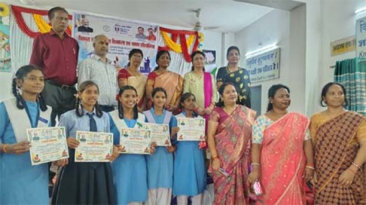 सेवा संकल्प अभियान के तहत विकासखंड स्तरीय चित्रकला एवं भाषण प्रतियोगिता आयोजित